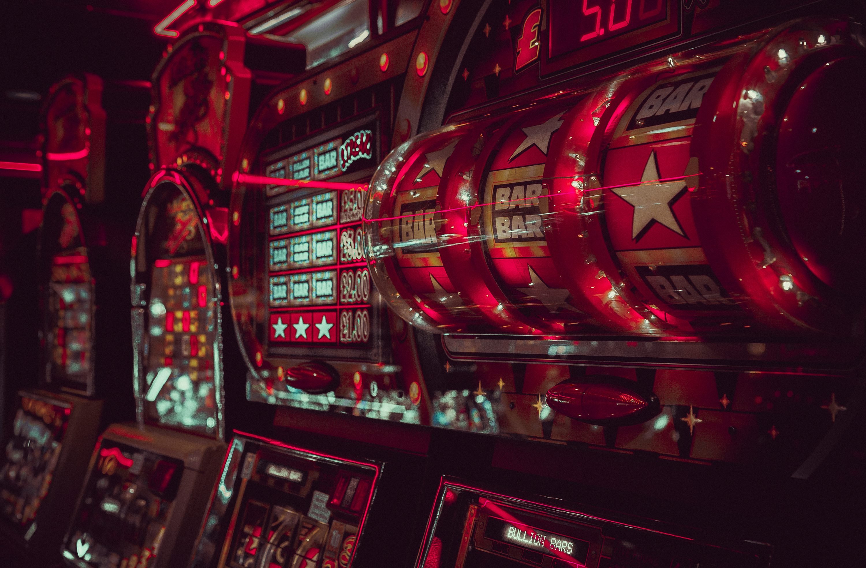 k777 online casino games interface showing slots and live table options